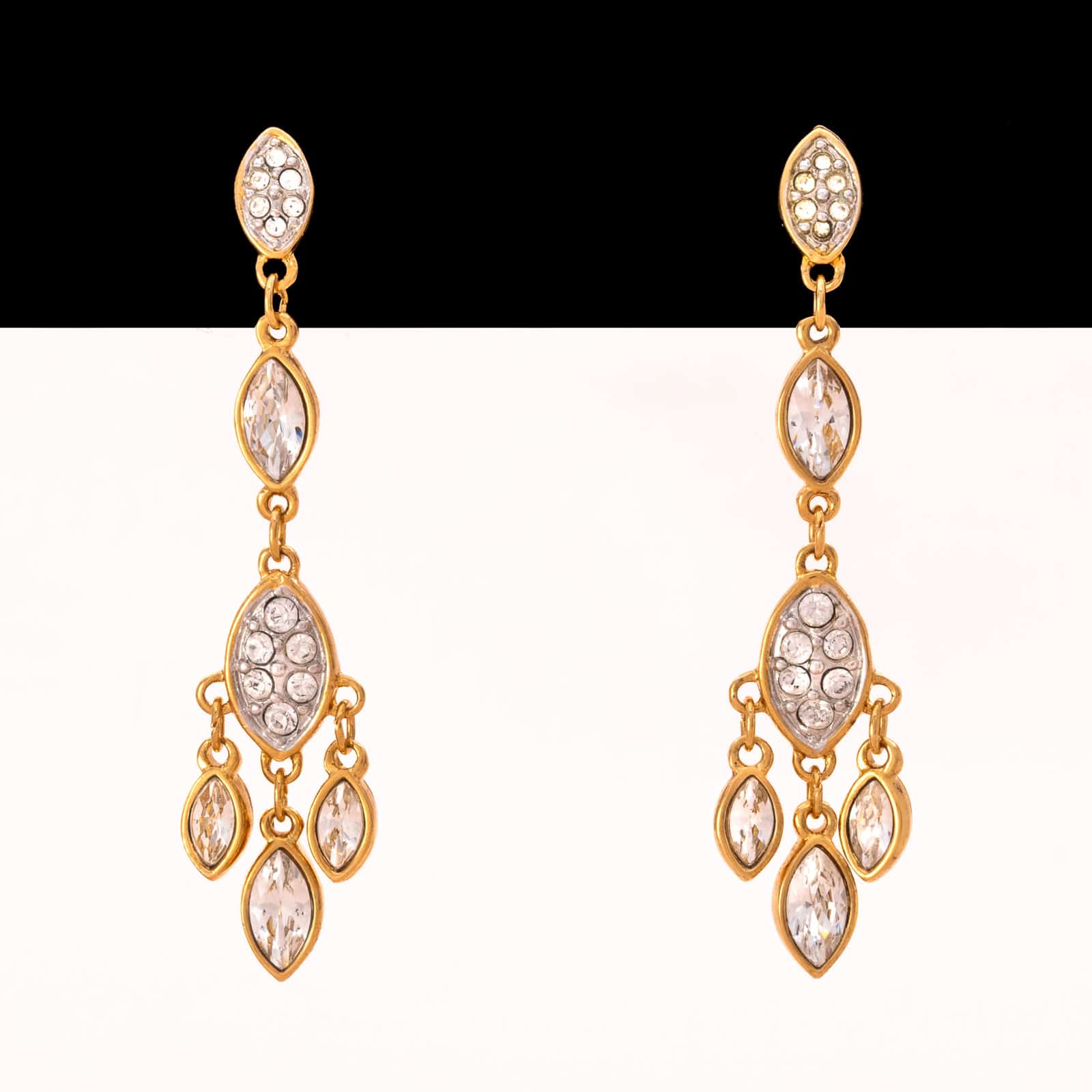 SWAROVSKI long earrings with elegant navette crystals – Find