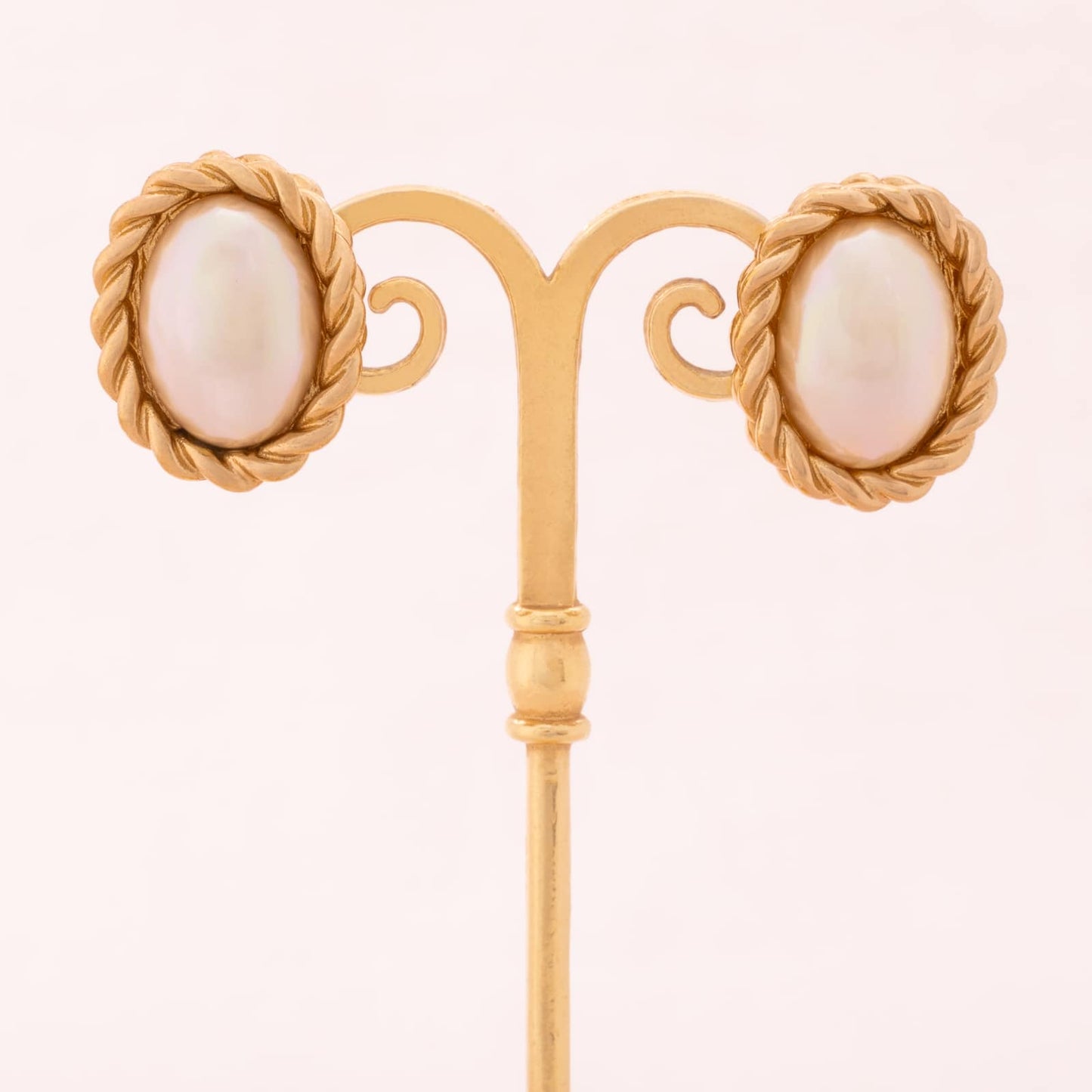 Christian-Dior-ovale-Perlenohrclips-vergoldet