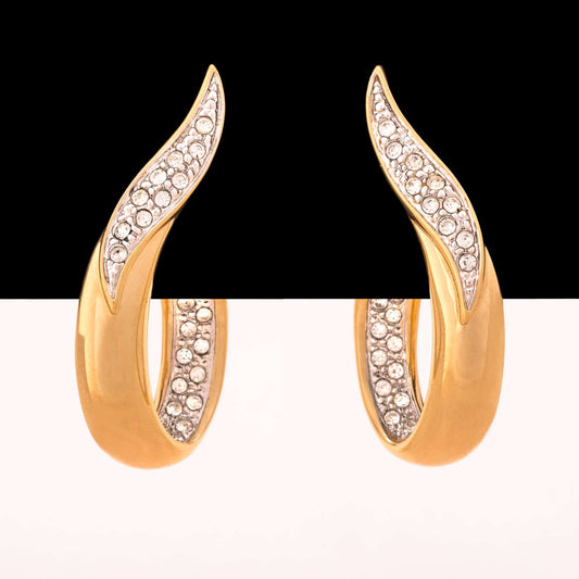 Pierre-Lang-vergoldete-Ohrringe-geschwungene-Form-Zirkonia-verziert