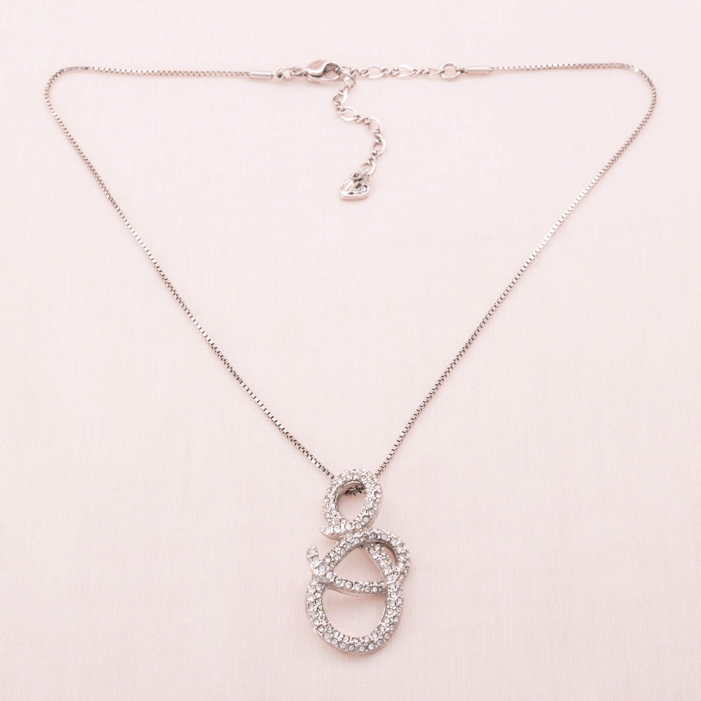 Swarovski-Halskette-mit-kristallbesetztem-Anhänger