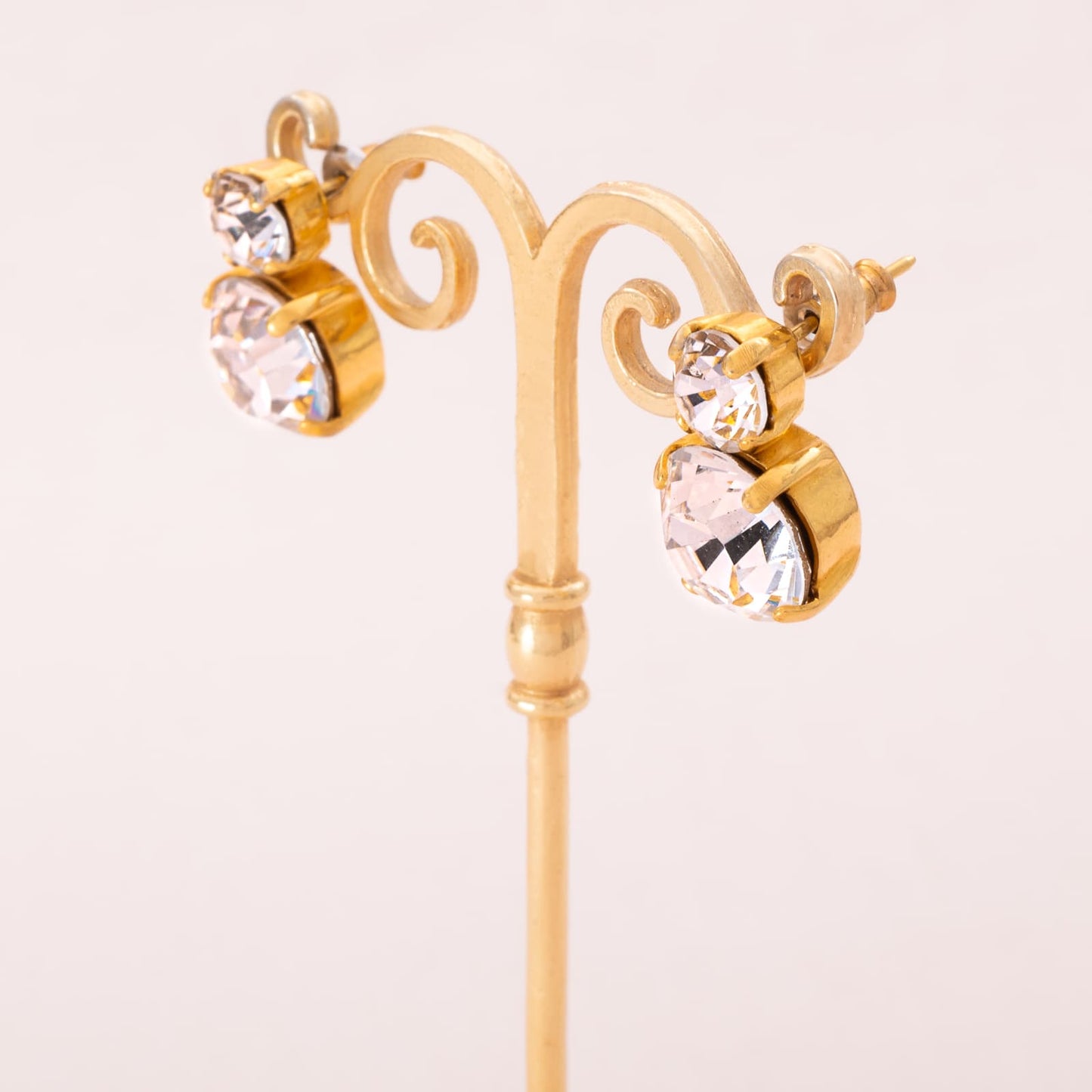 Swarovski-Ohrringe-2-Kristalle-Seitenansicht