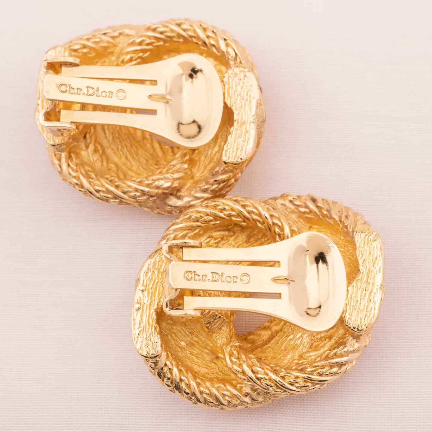 Dior-vergoldete-Knoten-Ohrclips-90s-Signatur