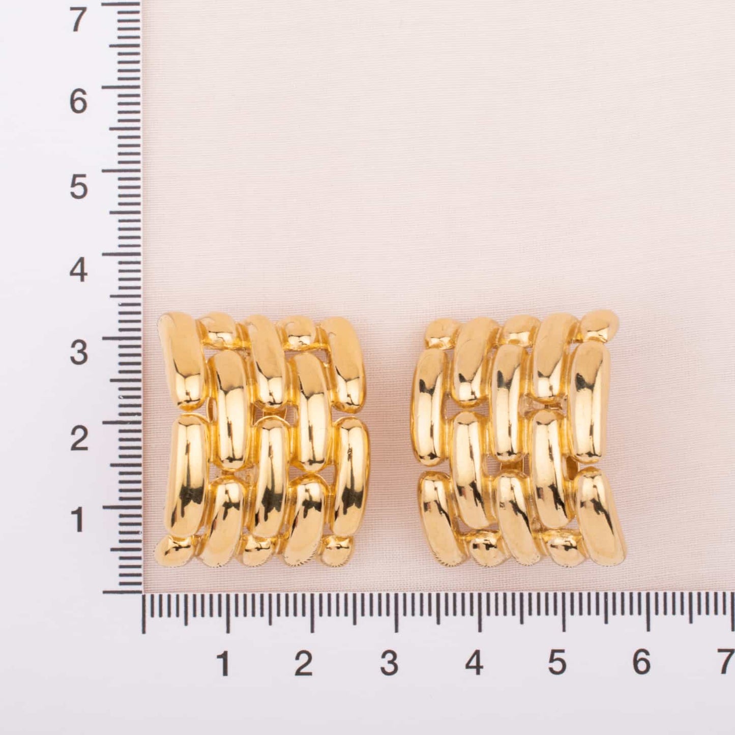 Givenchy-Paris-New-York-vergoldete-große-Ohrclips-80s-90s