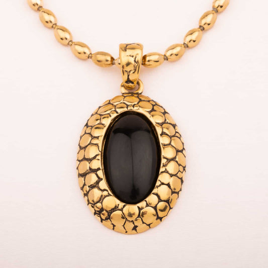 Givenchy-großer-ovaler-Anhänger-mit-schwarzem-Cabochon