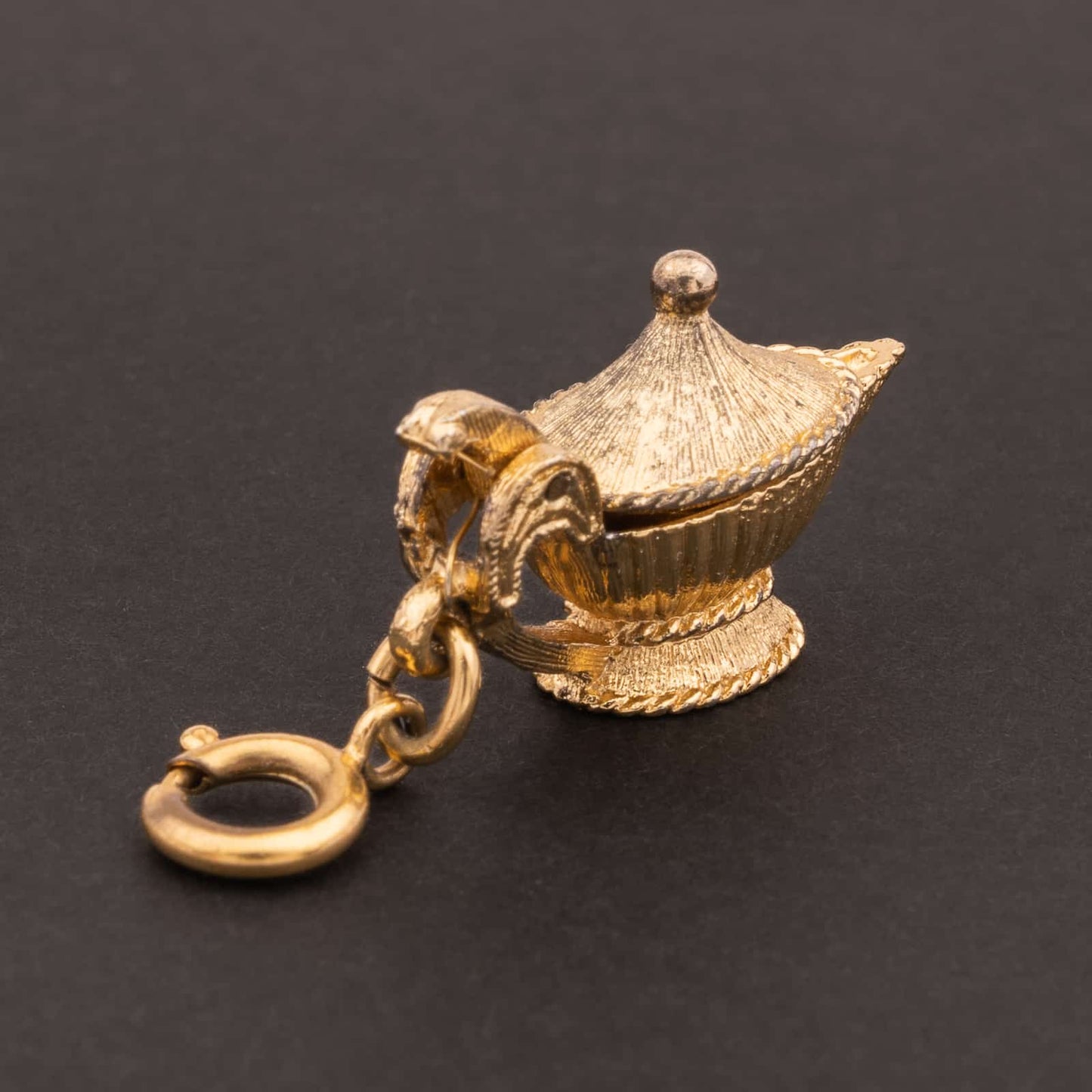 Monet-Charm-Anhänger-Aladins-Lampe