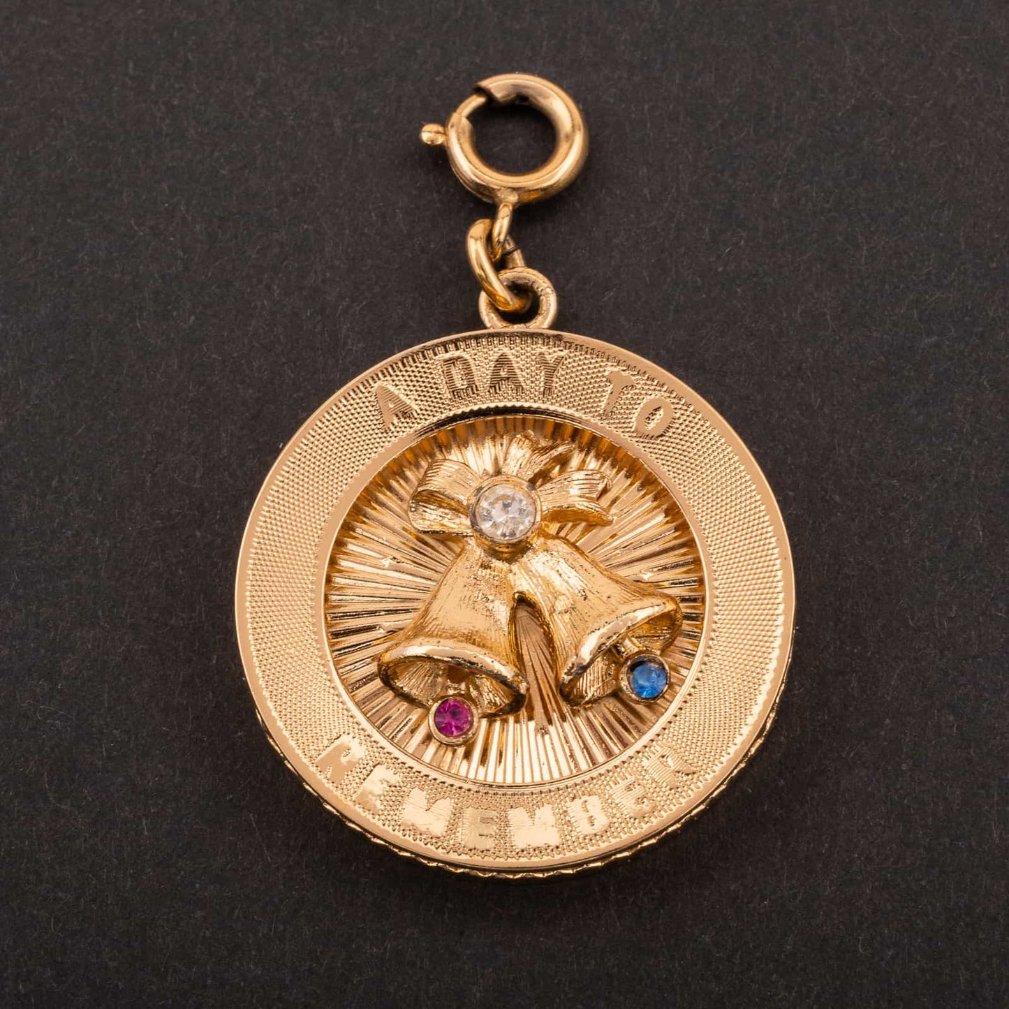 Monet-Charm-Anhänger-Medaille-mit-Glocken