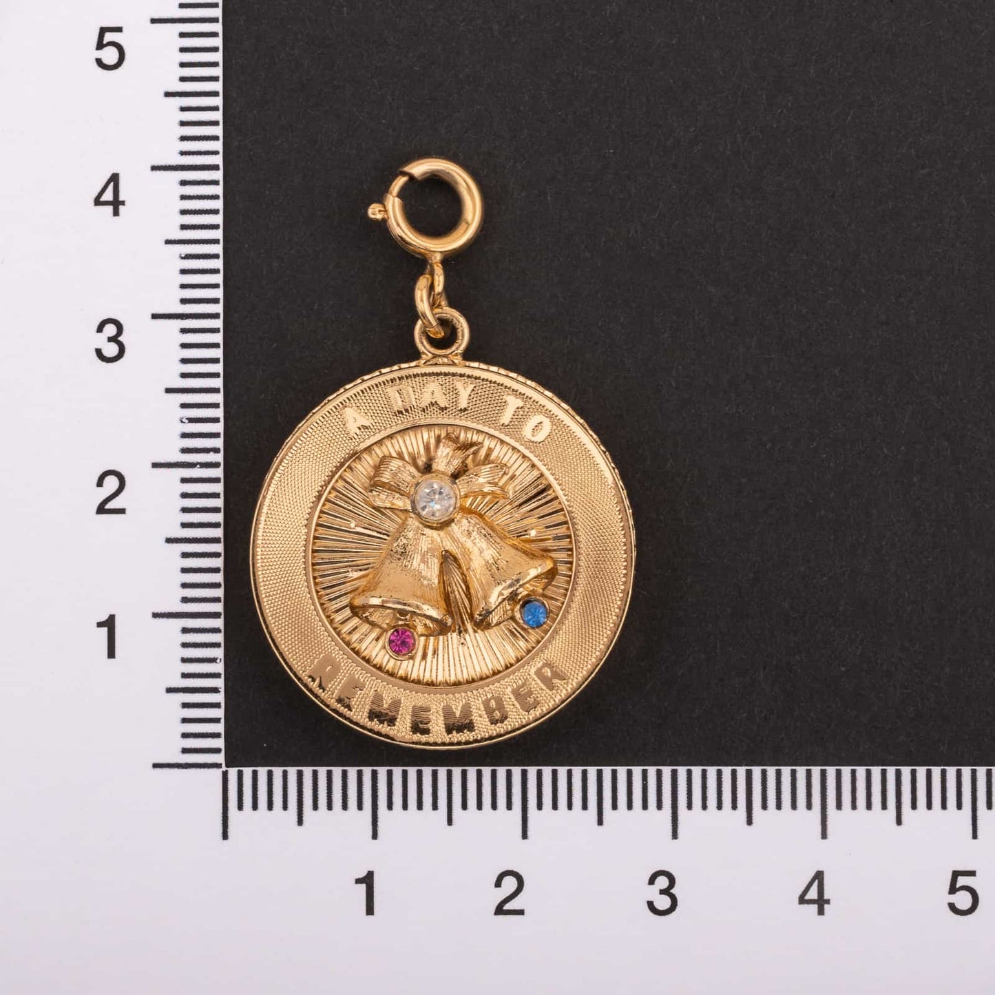 Monet-Charm-Anhänger-Medaille-mit-Glocken