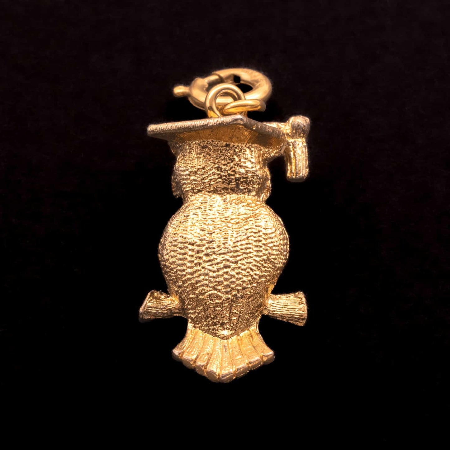 Monet-vergoldeter-Charm-Anhänger-Eule-Abschlusshut-Rückseite