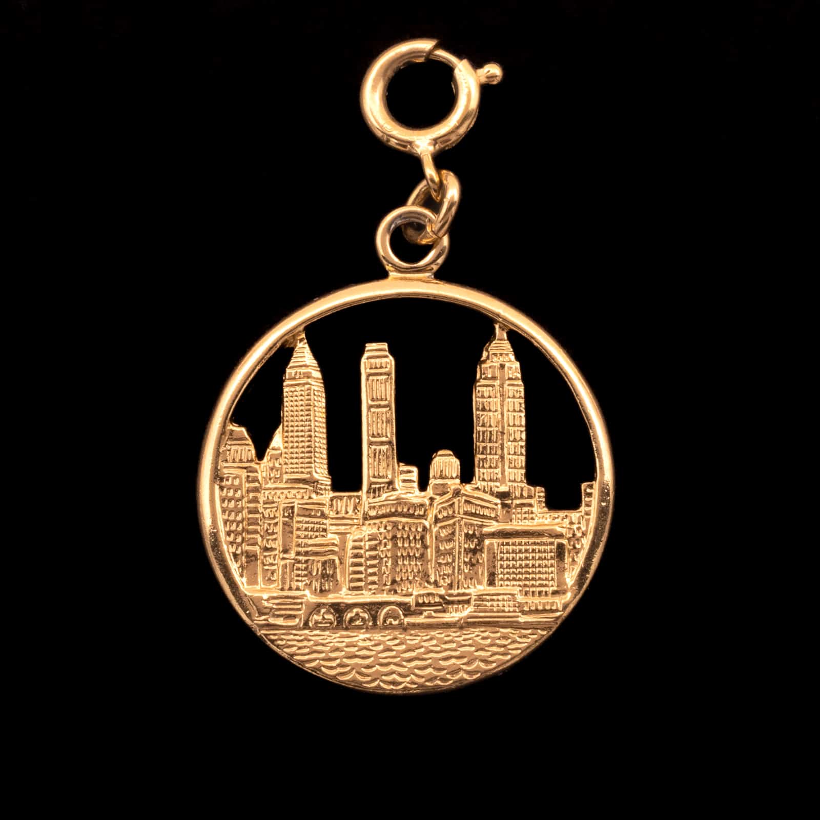 MONET gold plated skyline New York charm pendant – Find Vintage Beauty