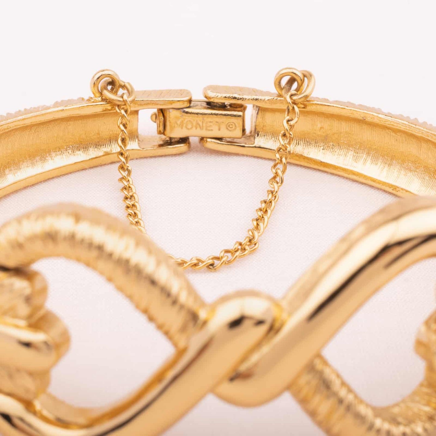 Monet-vergoldetes-Armband-Eternity-Design-Signatur