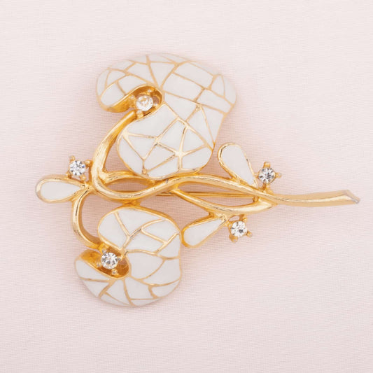 Polcini-weiße-Vintage-Blumen-Brosche