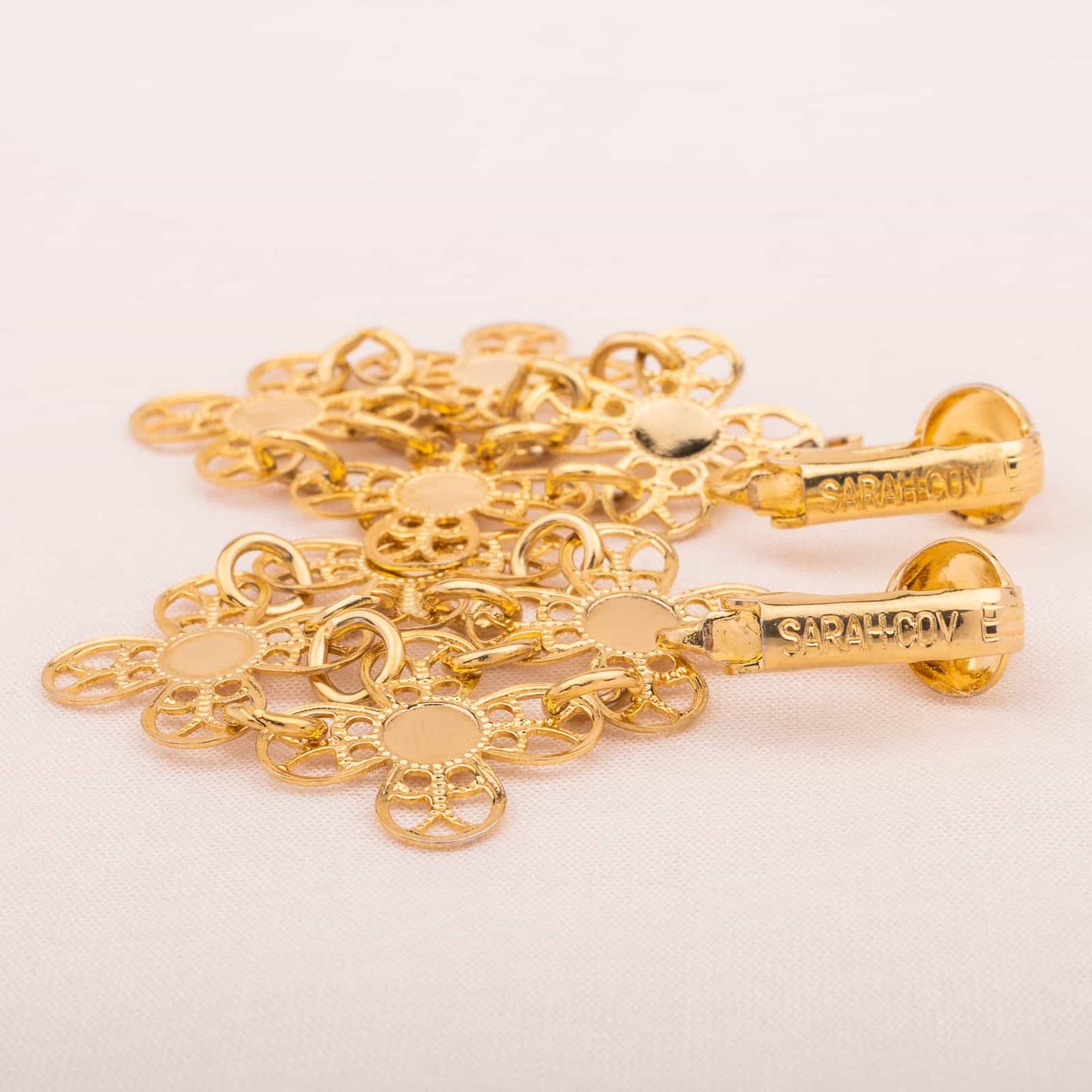 Sarah-Coventry-Boho-Hippie-Ohrringe-Golden-Petals-1971