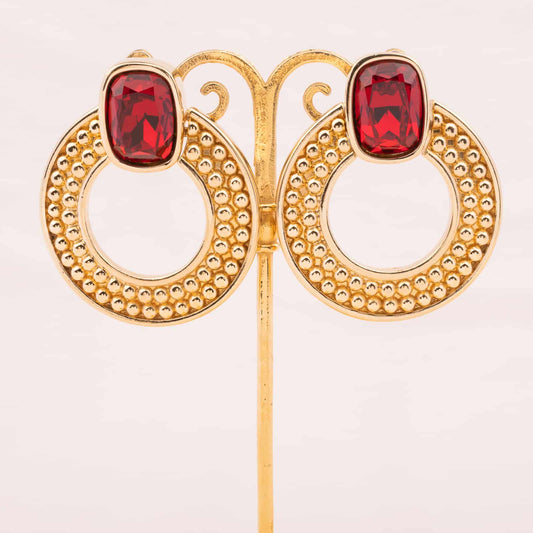 Swarovski-Vintage-Ohrringe-vergoldete-Türklopfer-mit-großem-roten-Kristall