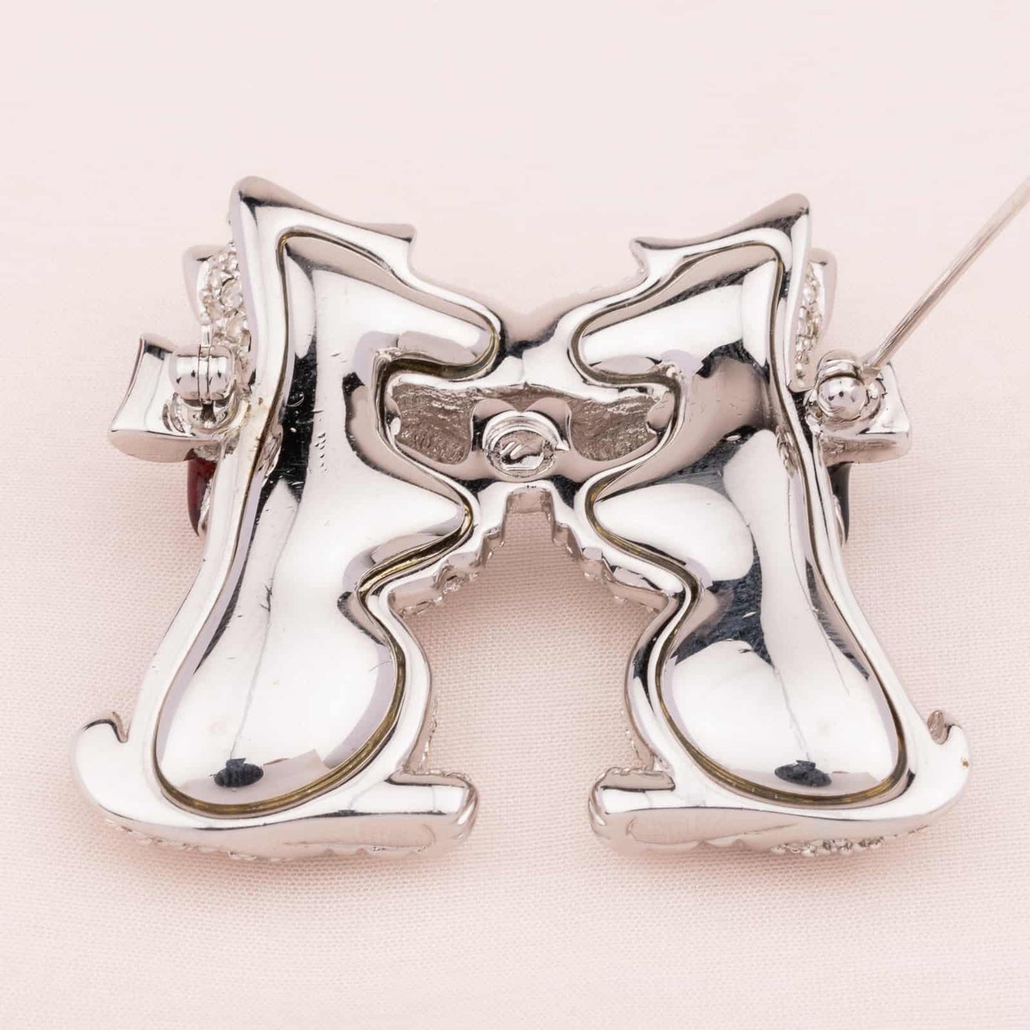 Swarovski-Vintage-Brosche-zwei-verliebte-Scottish-Terrier-Rückseite