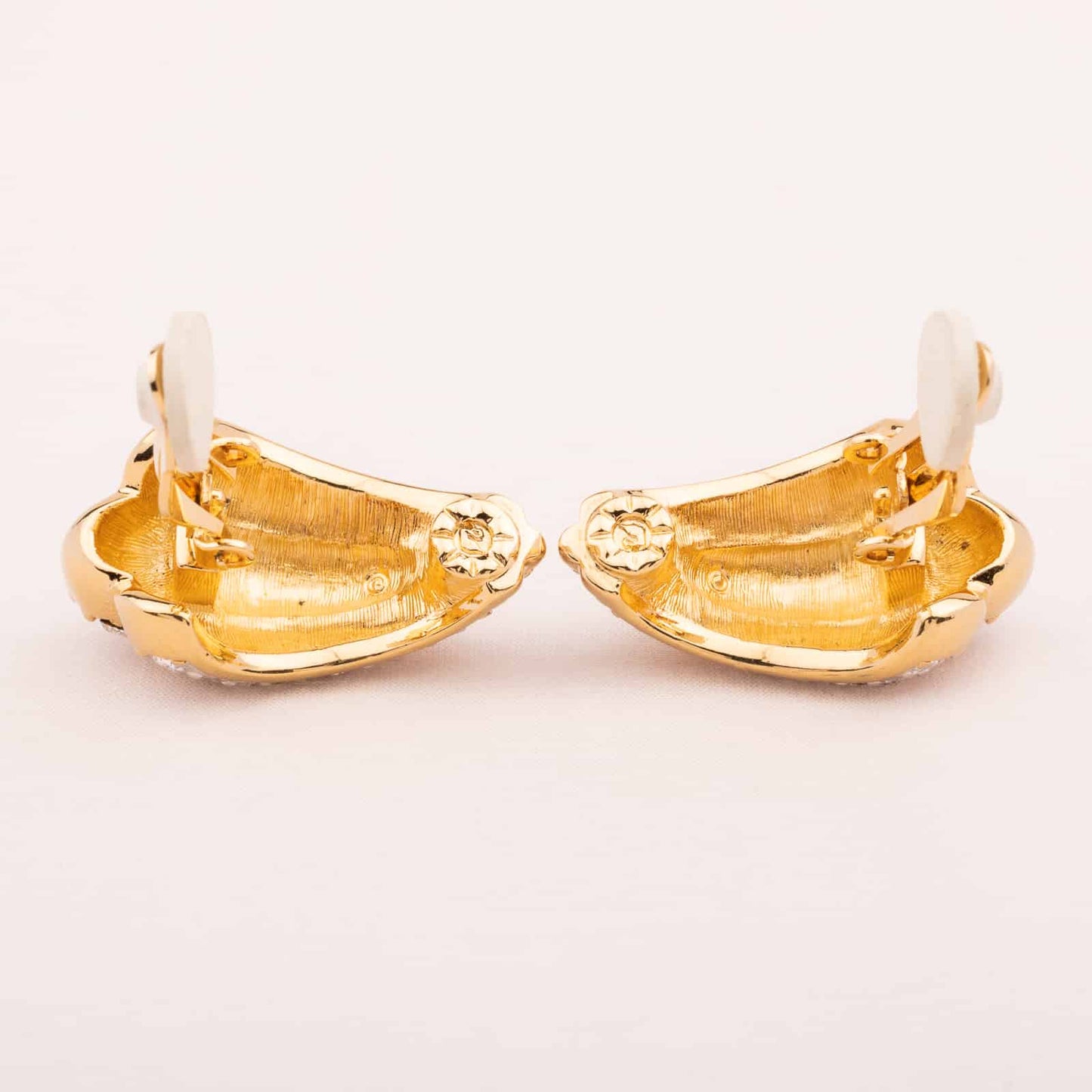 Swarovski-Vintage-Ohrclips-im-80s-Art-Deco-Design-Schwan-signiert