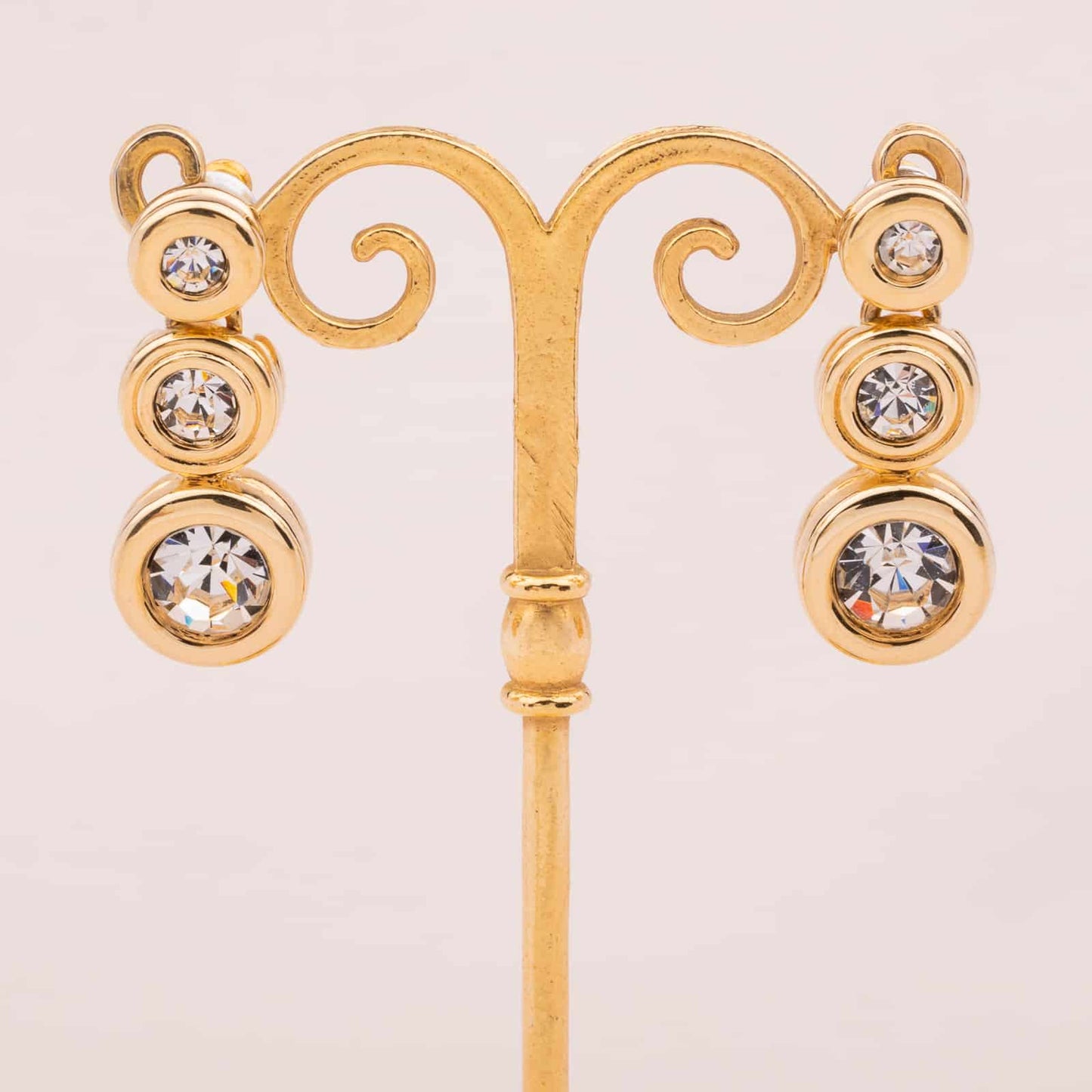 Swarovski-drei-runde-Kristalle-als-Hänger-Ohrringe