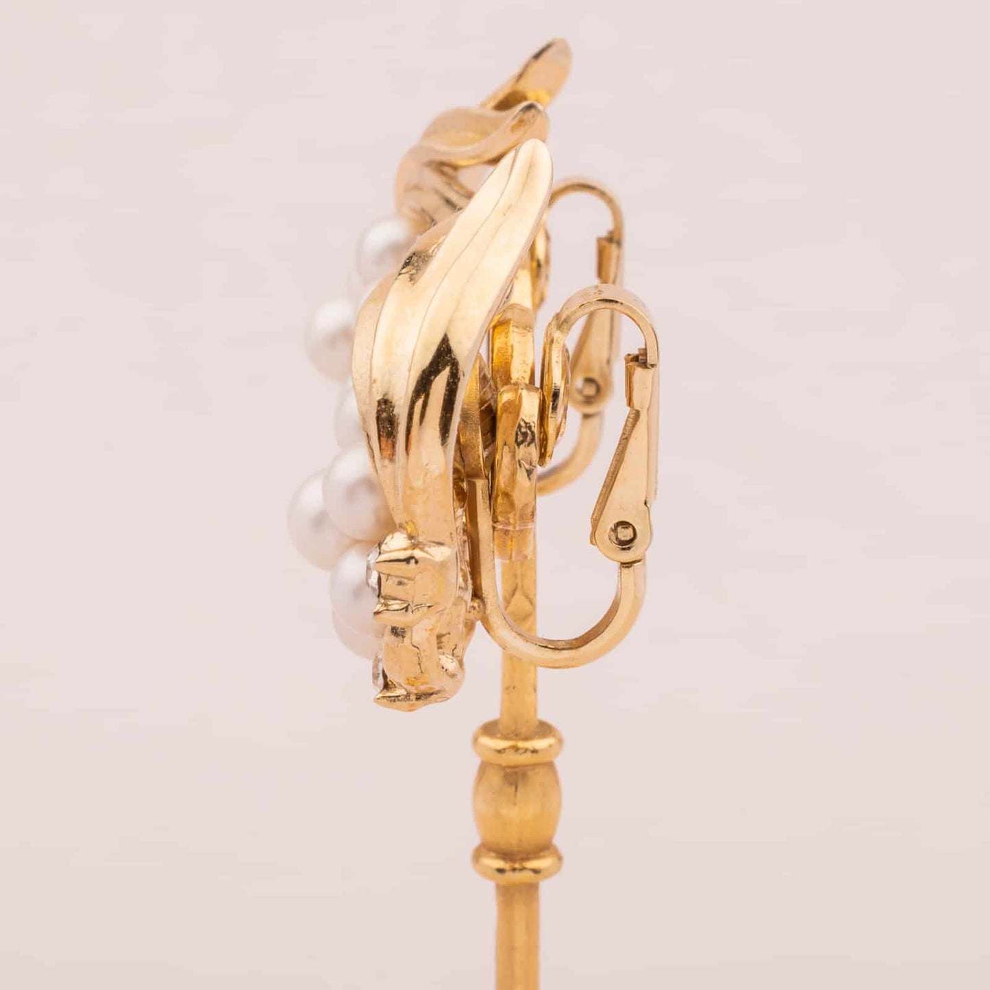 Trifari-Perlen-Strass-Ohrclips-60s