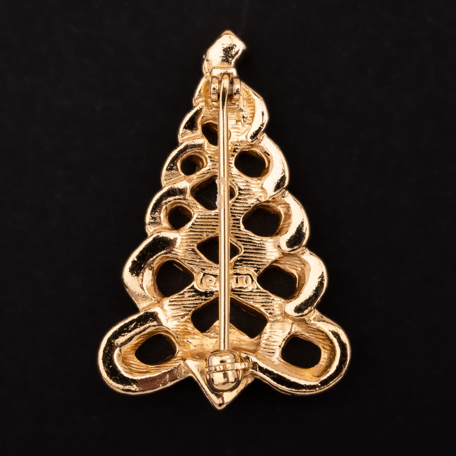 Avon-Weihnachtsbaum-Brosche-vergoldet-gewebtes-Design-Rückseite