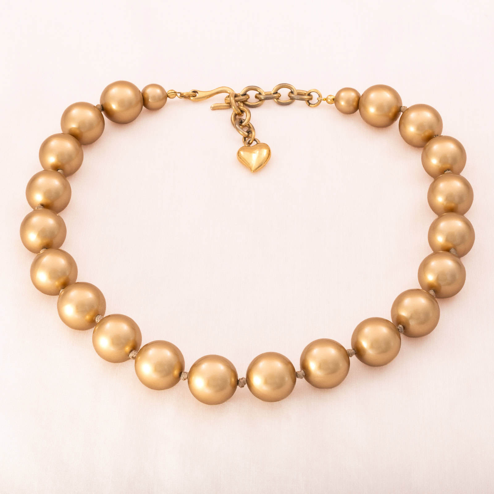 Carolee-Perlenkette-große-Perlen-gold-beige