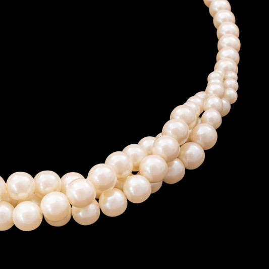 Avon-Perlenkette-drei-umeinander-gedrehte-Stränge-vorne-1993