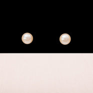 AVON Pearl Studs 1993 Classic Pearls Retro Earrings Elegant Jewelry