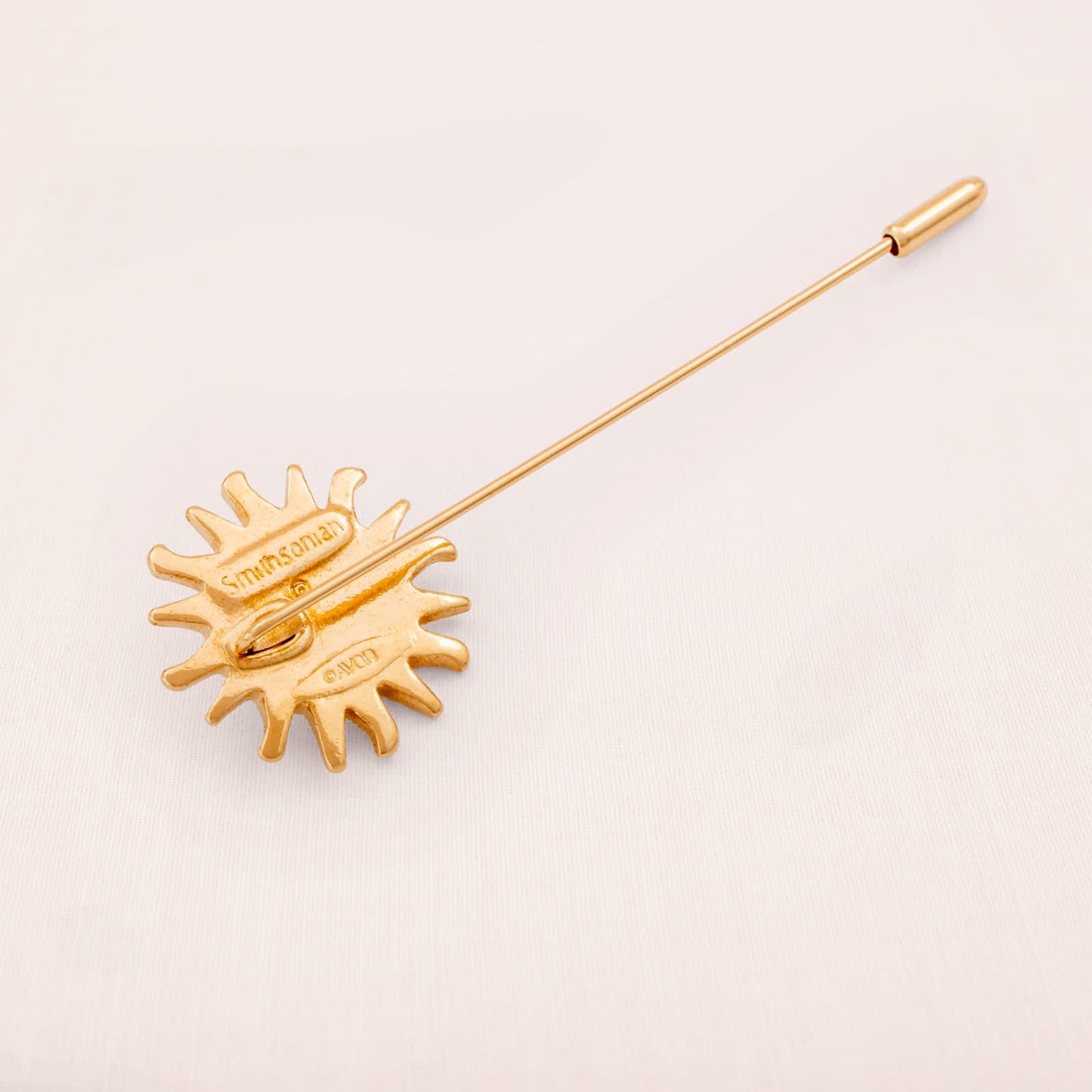 Avon-Pin-Nadel-Brosche-Sonne-Smithsonian-vergoldete-Rückseite-signiert