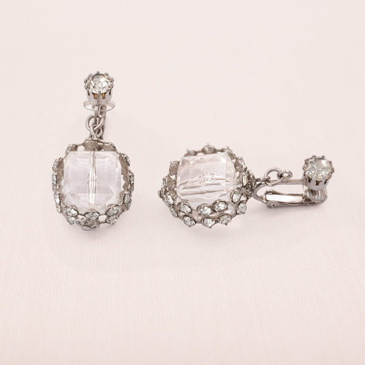 Celebrity-Ohrclips-1960er-Strass-Acryl-Hänger