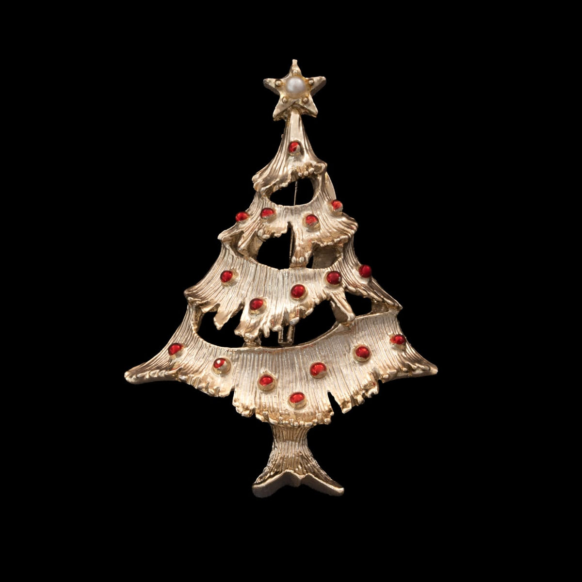 Gerrys-Weihnachtsbaum-Brosche-hellgoldfarben-kleine-rote-Kugeln