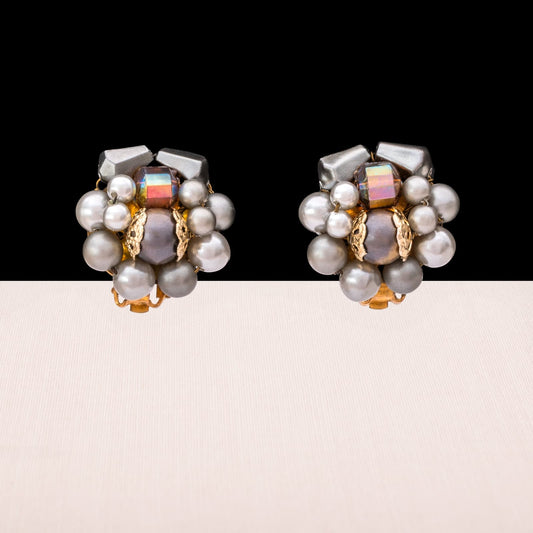 Japan-Ohrclips-Perlen-grau-Cluster-Design-handgefertgt-1950er