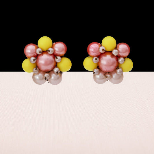 Japan-Vintage-Ohrclips-Perlen-rosa-gelb-Cluster-Design-1950er
