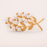 NAPIER Vintage Brosche floral vergoldet Perlen eleganter Retro Schmuck