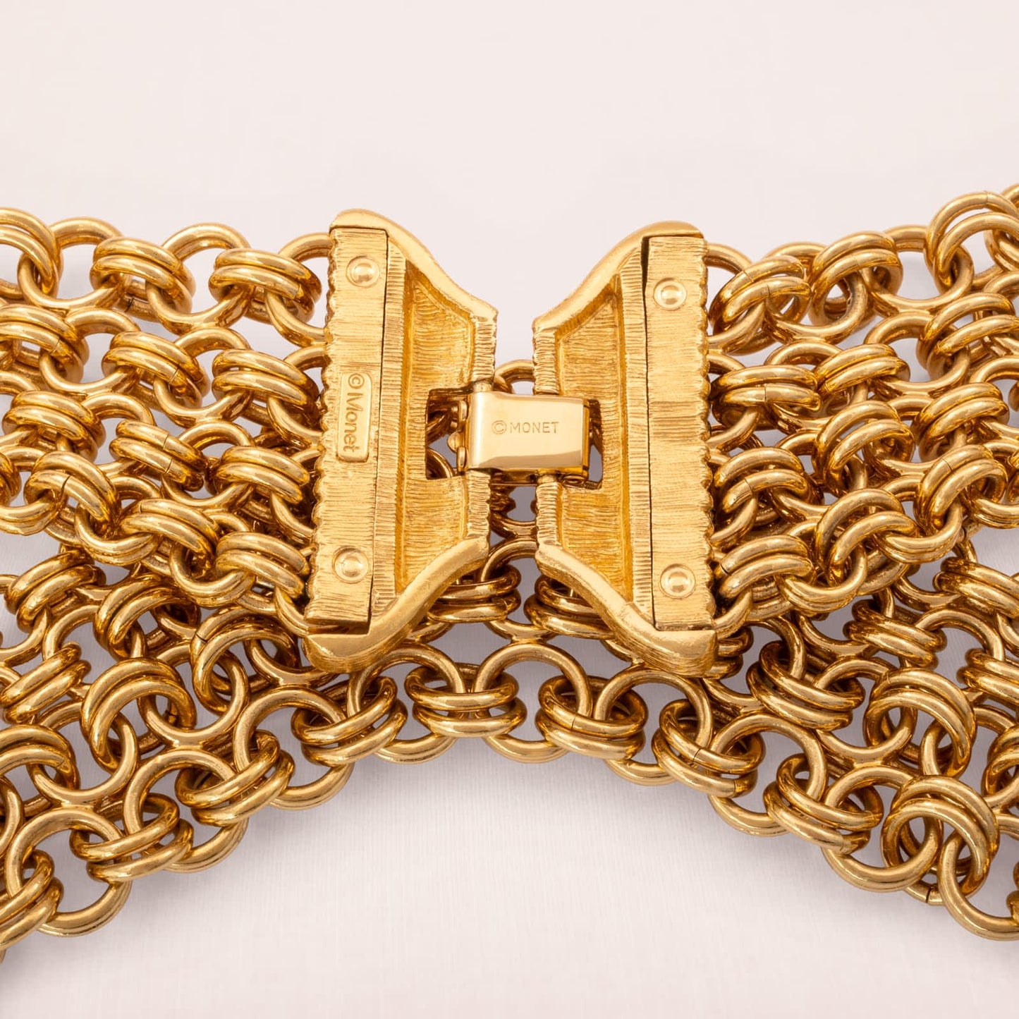 Monet-Halskette-klobiges-Statement-Design-Kettenglieder-vergoldet-Verschluss-Rückseite-signiert