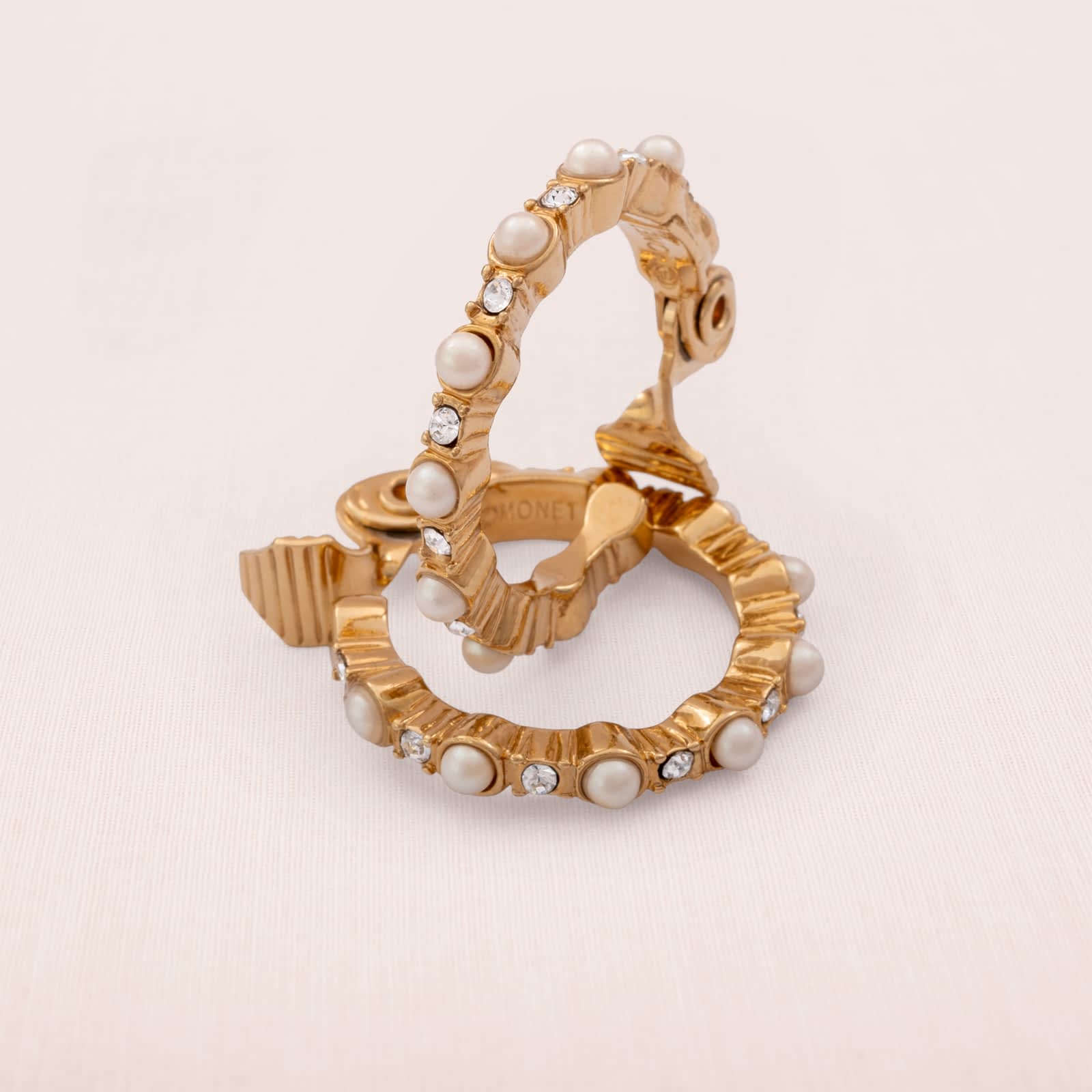 Monet-Ohrclips-Kreolen-vergoldet-Perlen-Kristalle-signiert