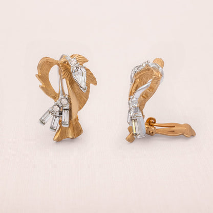 Vintage-Ohrclips-1950er-vergoldet-Strass-verziert-abstraktes-feminines-Design