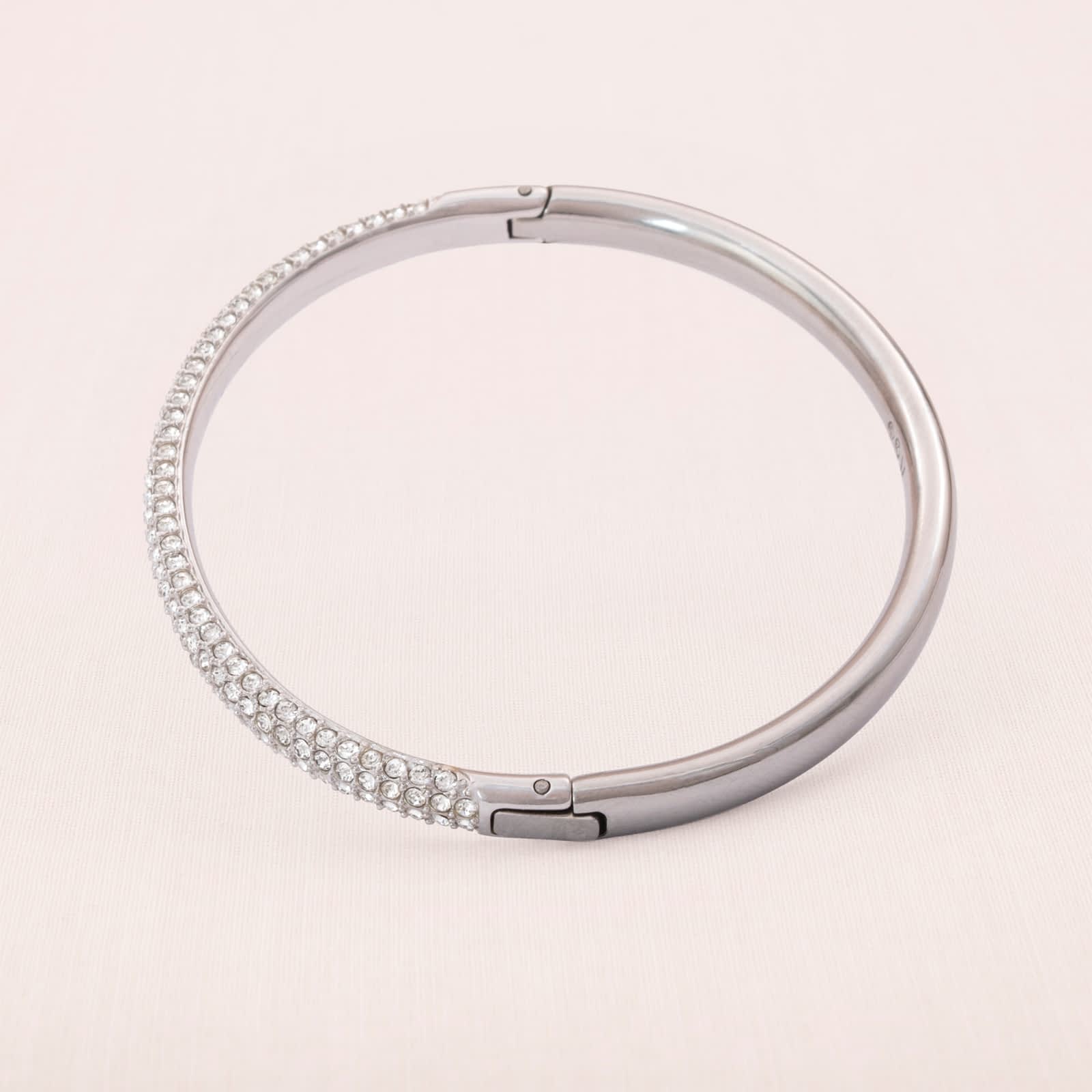 Swarovski-Armreif-zum-öffnen-rhodiniert-Kristallbesetzt