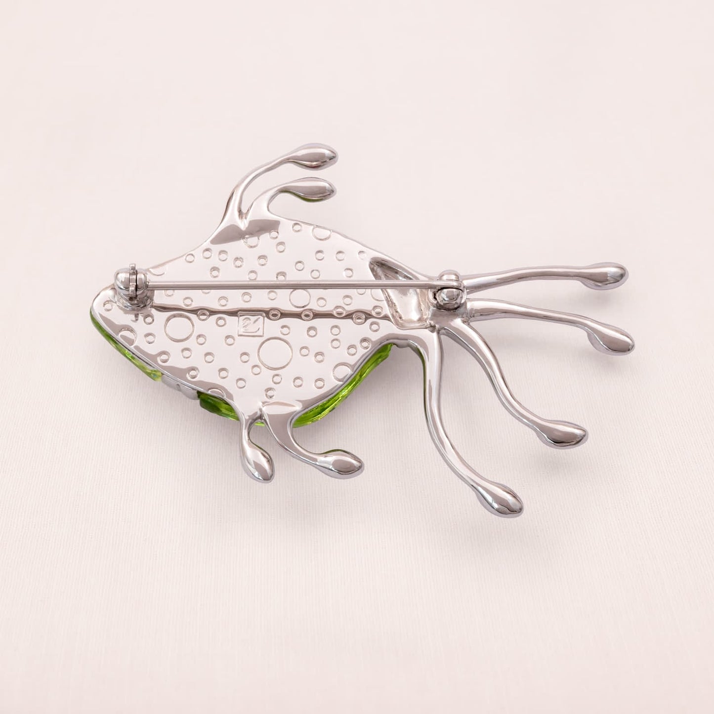 Swarovski-Brosche-tropischer-Fisch-rhodinierte-Rückseite-Schwan-signiert