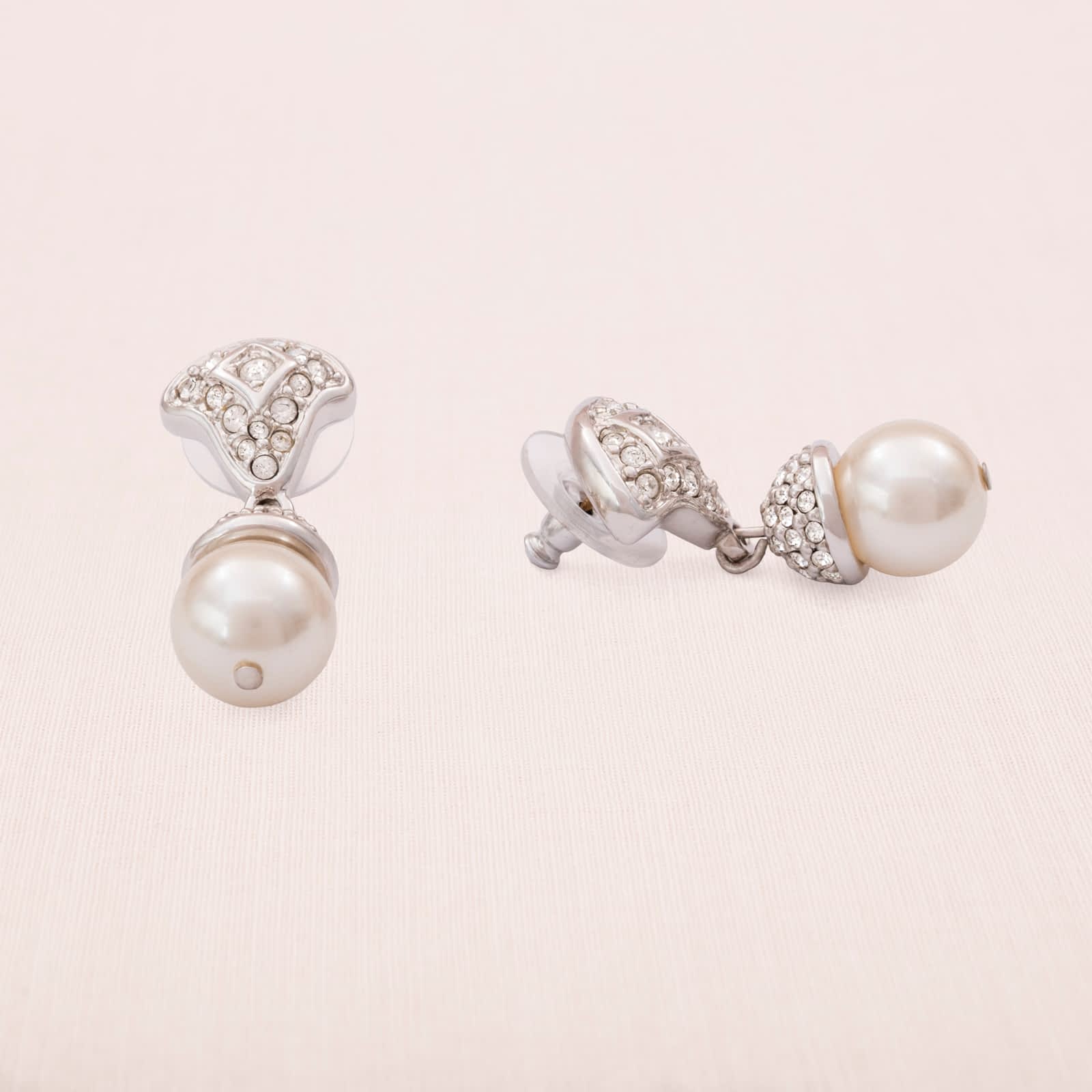 Swarovski-Ohrrinhe-Perlen-Hänger-rhodiniert-kristallbesetzt