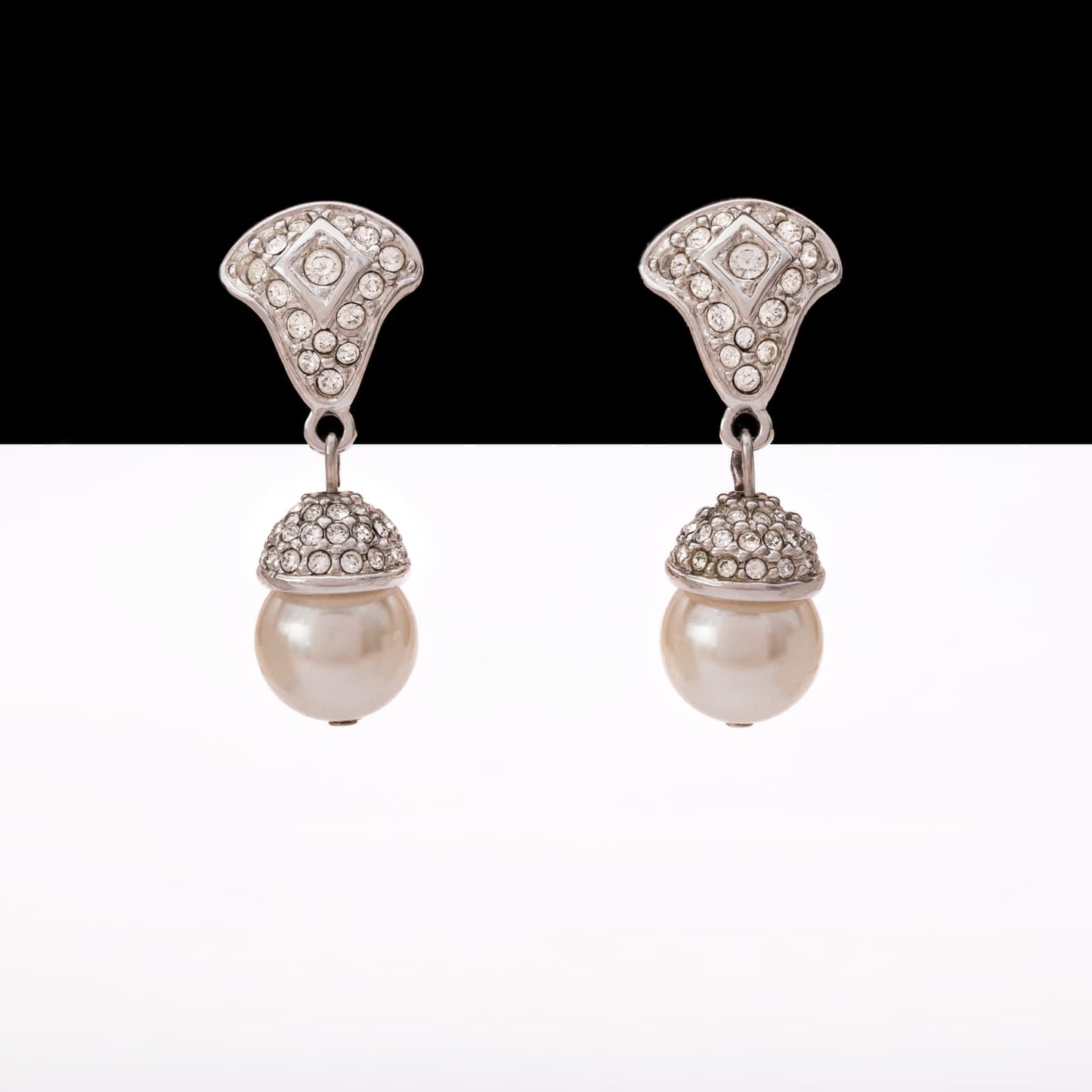 Swarovski-Ohrrinhe-Perlen-Hänger-rhodiniert-kristallbesetzt