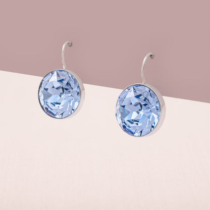 Swarovski-Ohrringe-großer-runder-Kristall-hellblau-silberfarbene-Fassung-rhodiniert