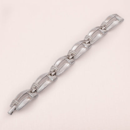 Trifari-Armband-silberfarben-elegantes-Design-längliche-Kettenglieder