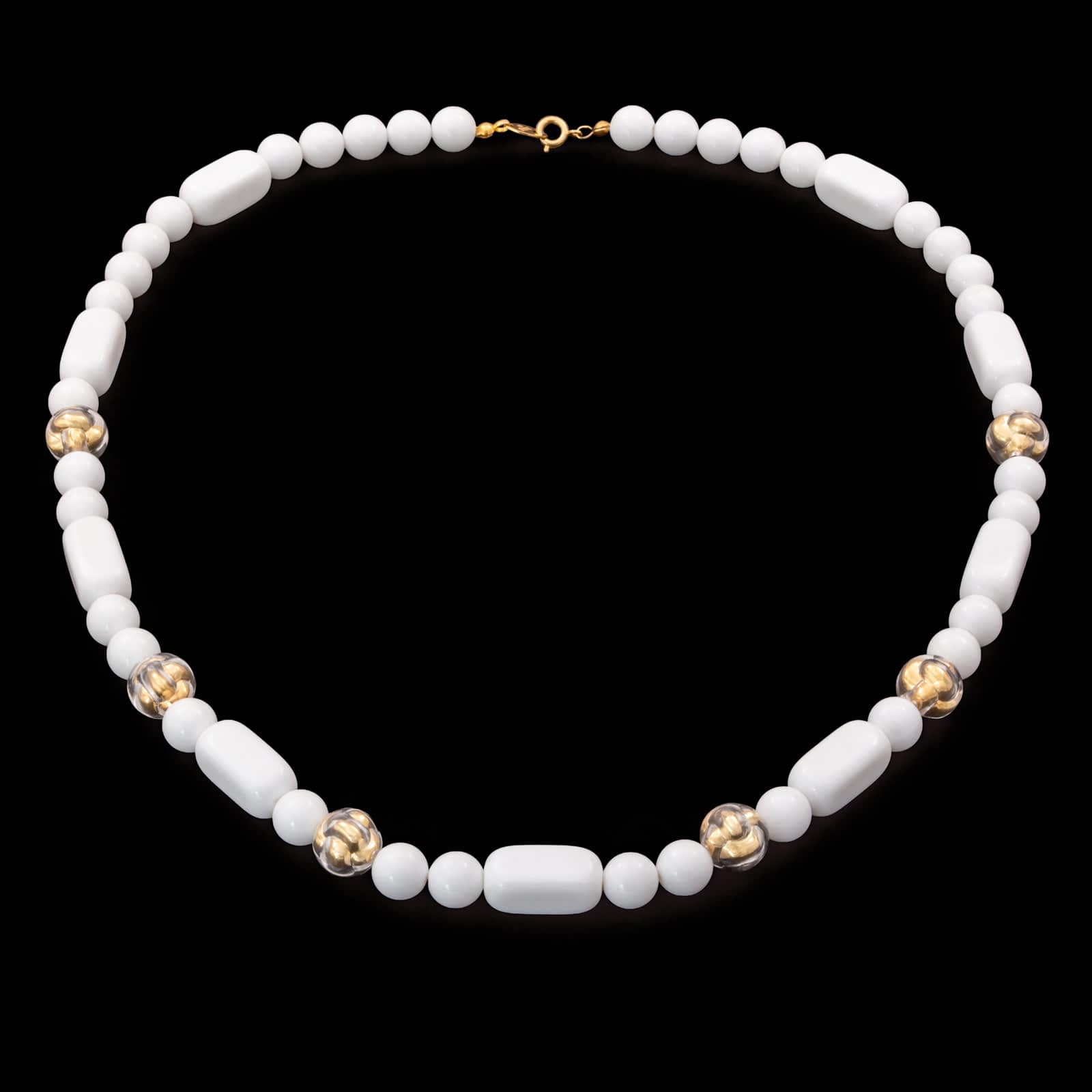 Trifari-Halskette-weiße-Kunststoff-Perlen-vergoldete-Perlen-1990er