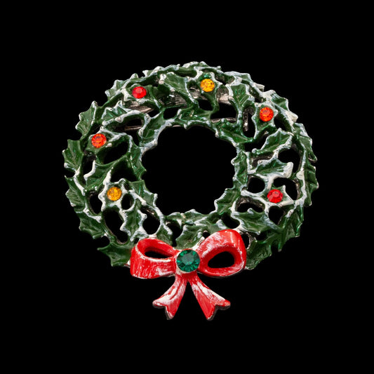 Weihnachtskranz-Brosche-grüne-Emaille-rote-Schleife-bunte-Strasssteine