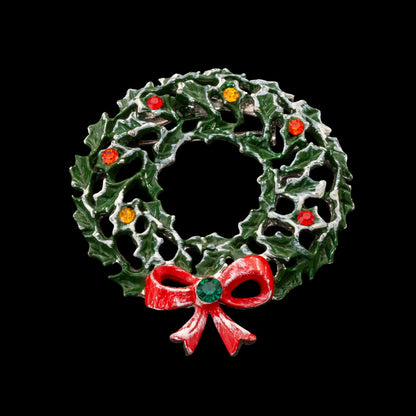 Weihnachtskranz-Brosche-grüne-Emaille-rote-Schleife-bunte-Strasssteine