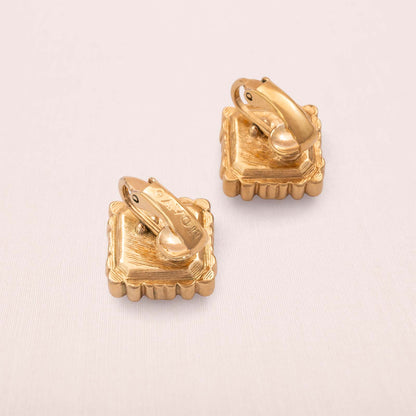 Avon-Ohrclips-vergoldet-eckig-Rückseiten-signiert