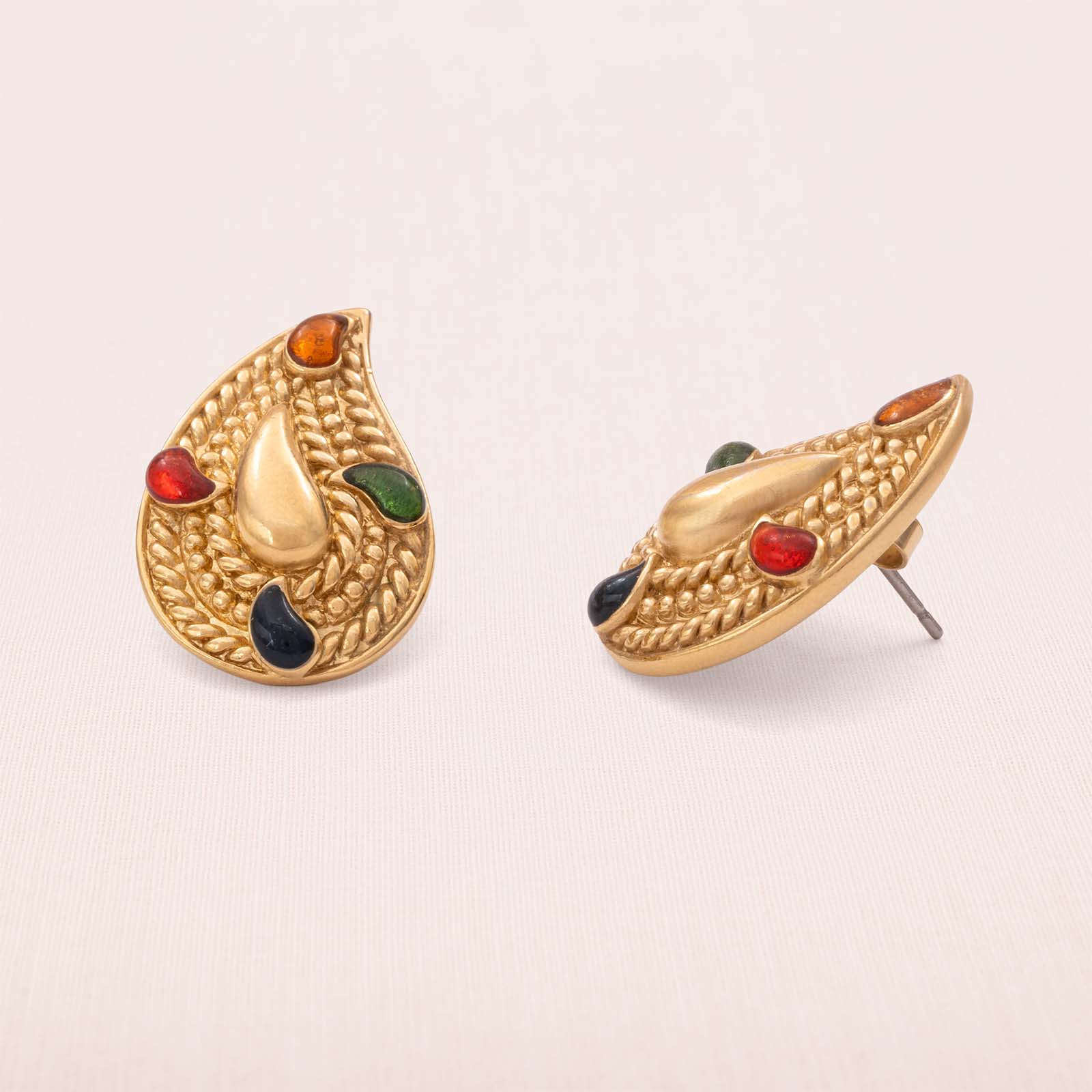 Avon-Ohrringe-Paisley-vergoldet-bunte-Cabochons