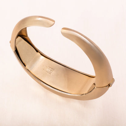 Coro-Armreif-patentierte-Mechanik-Pegasus-Signatur