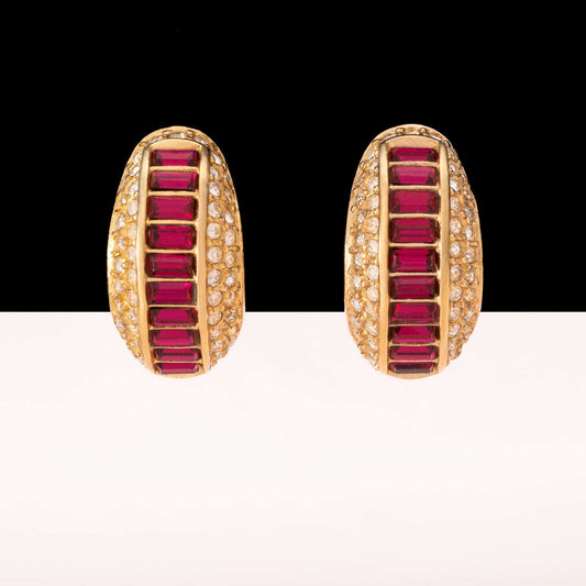 Christian-Dior-Ohrclips-vergoldet-pinkfarbene-Baguettesteine-Kristall-besetzt