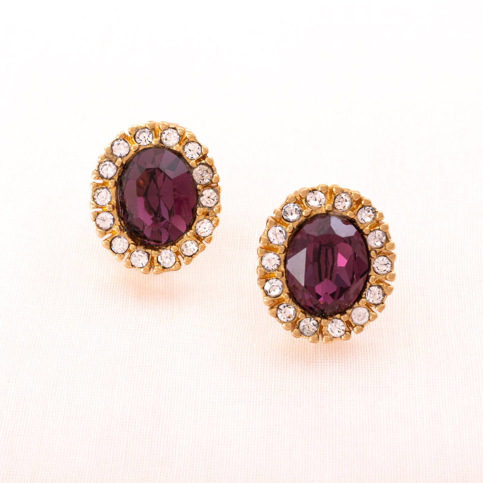 Christian-Dior-Ohrclips-vergoldet-amethystfarbene-Kristalle