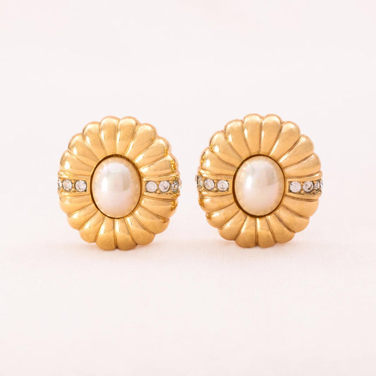 Christian-Dior-Perlenohrclips-vergoldet-Kristall-verziert