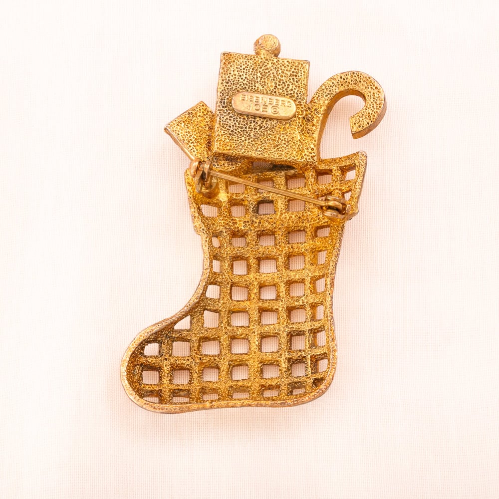 Eisenberg-Ice-Brosche-Weihnachtsmann-Stiefel-vergoldete-Rückseite-signiert